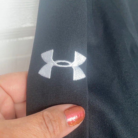 Under Armor Black (M) 3/4 zip up with reflective strips.Super soft and c… - Picture 4 of 6